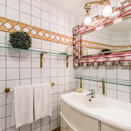 Enjoy Your - Trastevere *